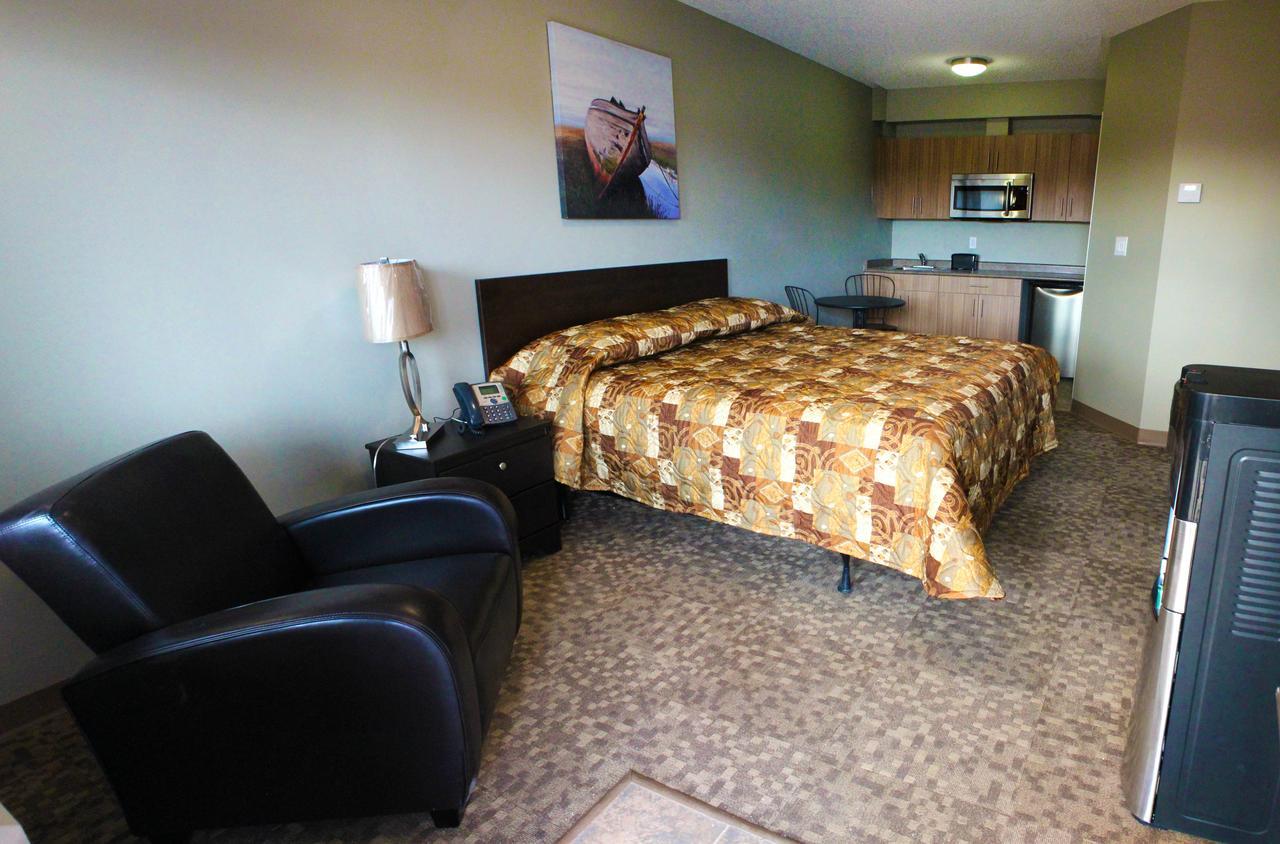 Alberta Beach Inn And Suites Εξωτερικό φωτογραφία