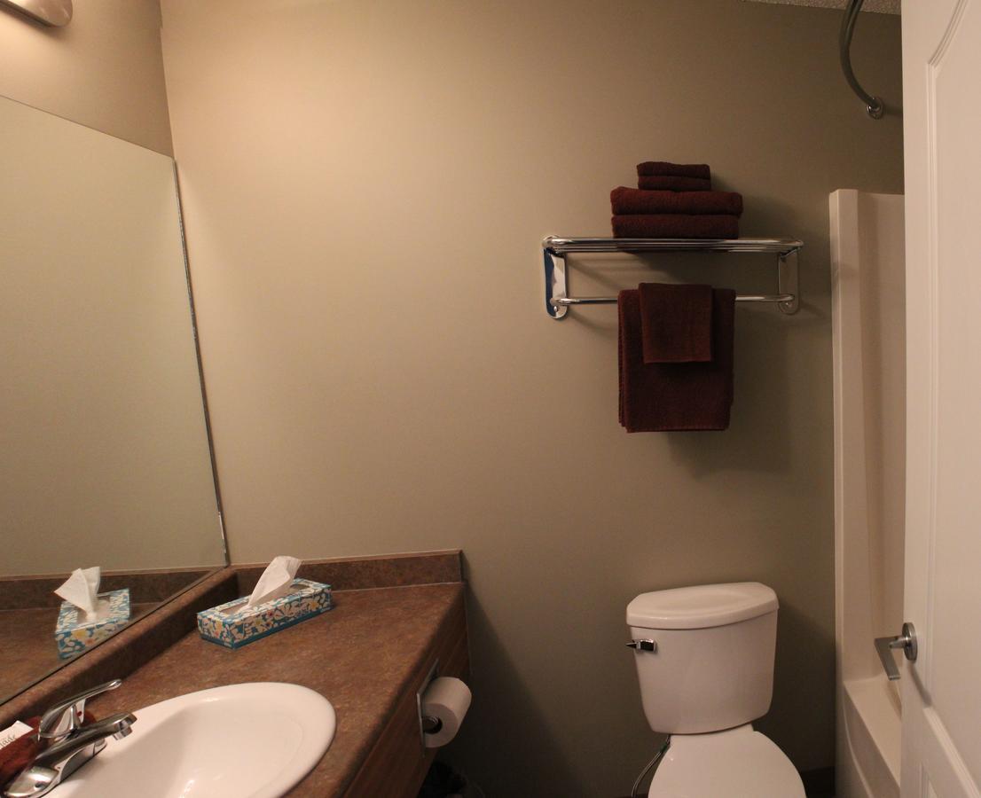 Alberta Beach Inn And Suites Εξωτερικό φωτογραφία