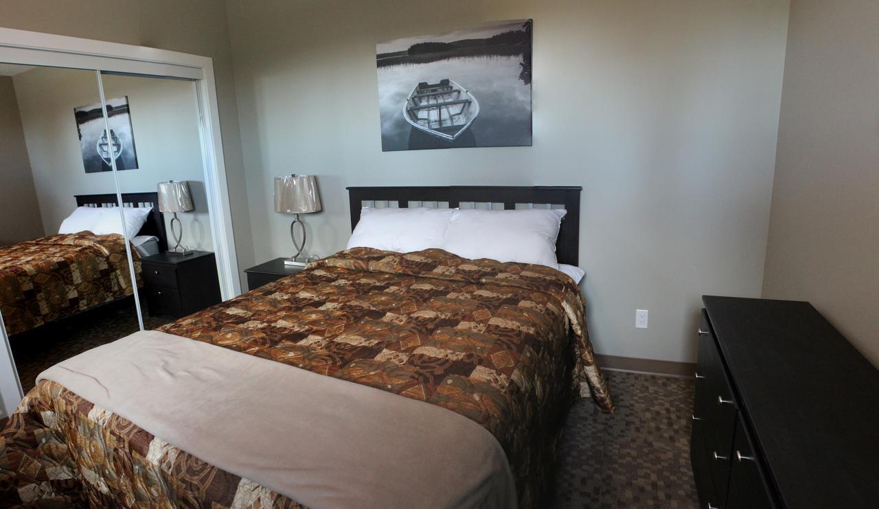Alberta Beach Inn And Suites Εξωτερικό φωτογραφία